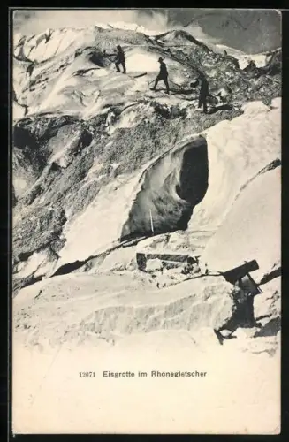 AK Rhonegletscher, Eisgrotte im Rhonegletscher mit Bergsteigern