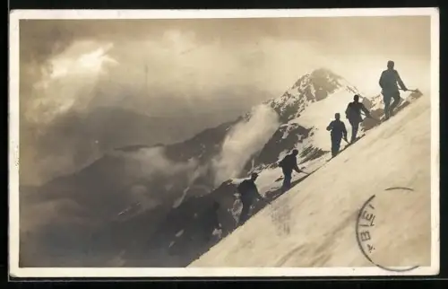 AK Campo Tencia, Ortsansicht mit Kletterergruppe