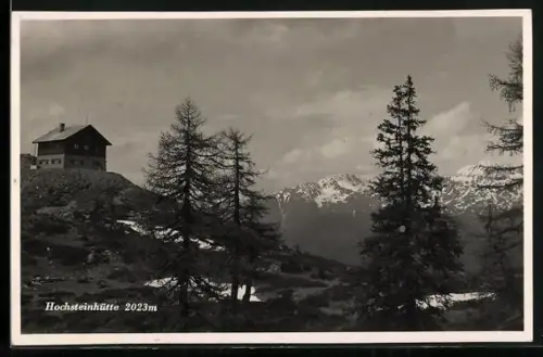 AK Hochsteinhütte, Ansicht mit Blick auf die Berge