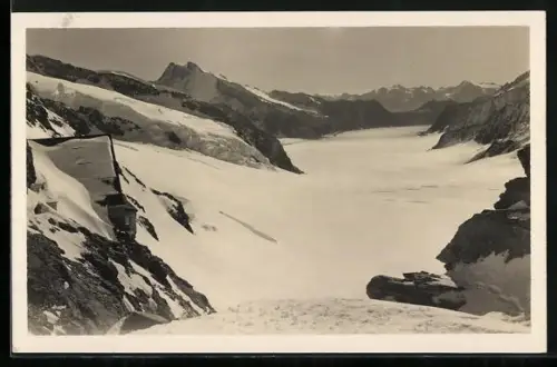 AK Berghaus Jungfraujoch, Ansicht mit Grossem Aletschgletscher