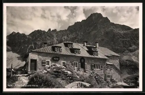 AK Prinz Luitpoldhaus, Ansicht des Hauses mit Gebirge