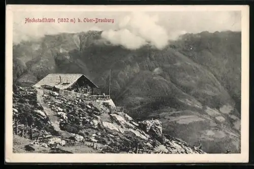 AK Hochstadlhütte, Ansicht den Hang hinab mit Blick ins Tal