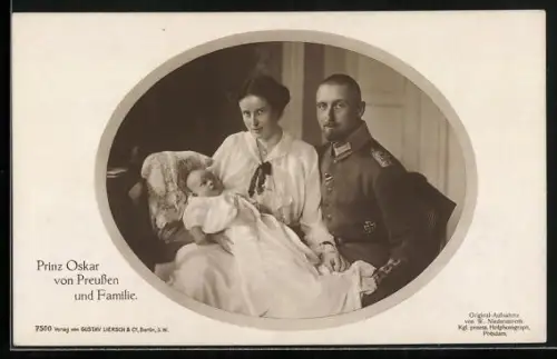 AK Prinz Oskar von Preussen in Uniform mit Gemahlin und Kind