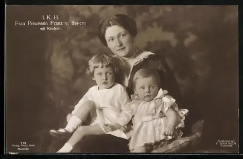 AK I.K.H. Prinzessin Franz von Bayern mit Kindern