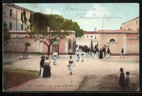 AK Algier, La Caserne d'Orleans, Soldaten am Eingang der Kaserne