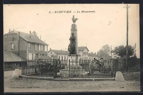 AK Ecouviez, Le Monument