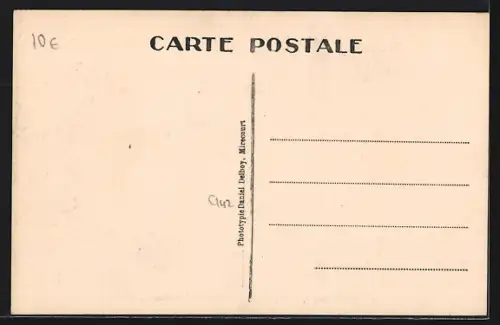 AK Revigny, Place Henriot-Ducoudray, Partie im Ort