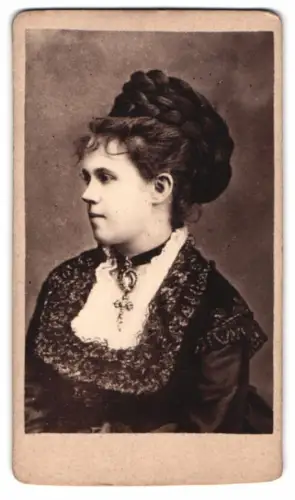 Fotografie unbekannter Fotograf und Ort, Porträt österreichische Opernsängerin Bertha Ehnn