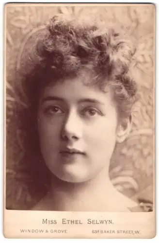 Fotografie Window & Grove, London, 63 Baker Street, hübsche Schauspielerin Miss Ethel Selwyn