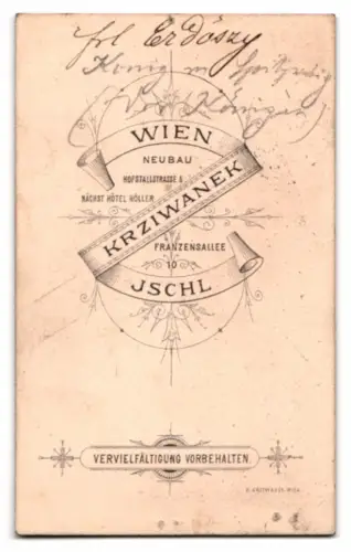 Fotografie Krziwanek, Wien, Hofstallstrasse 5, Porträt Schauspielerin Frl. Erdöszy im Kostüm