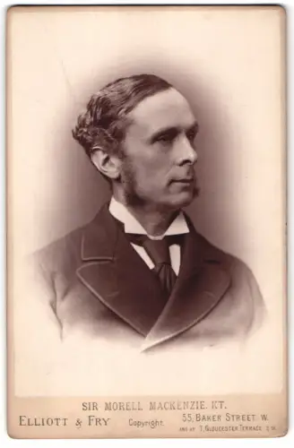 Fotografie Elliott & Fry, London, Sir Morell Mackenzie, Arzt von Kaiser Friedrich III. engl. Laryngologe