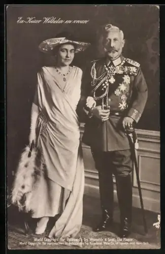 AK Der ehemalige Kaiser Wilhelm II. mit seiner Frau