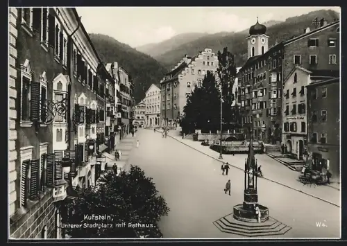 AK Kufstein, Unterer Stadtplatz mit Rathaus