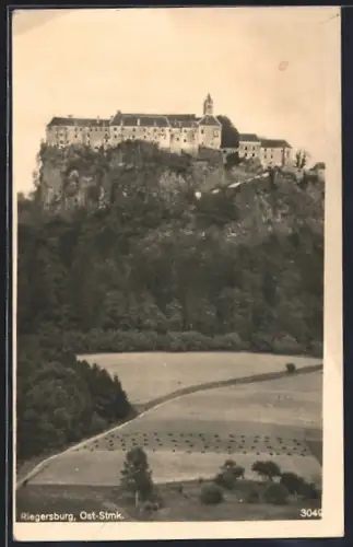 AK Riegersburg /Ost-Stmk., Gesamtansicht der Burg