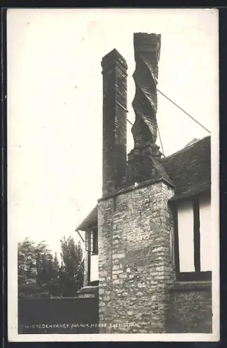 AK Buckingham, Twisted Chimney Manor House