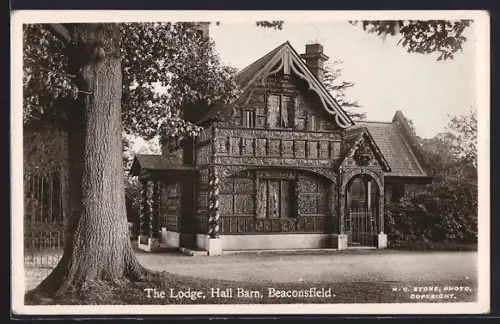AK Beaconsfield, The Lodge, Hall Barn