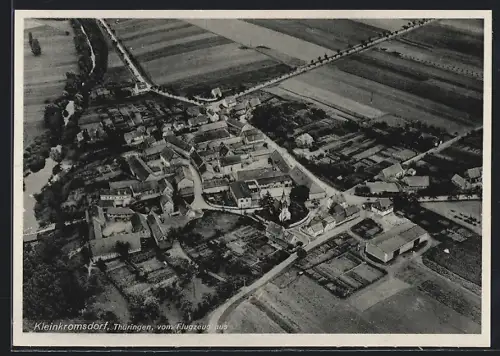 AK Kleinkromsdorf in Thüringen, Luftaufnahme, Gasthaus Kleinkromsdorf Inh. Fritz Kayser