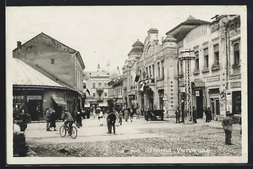 AK Uzhorod, Hotel Korona Szallo mit Strassenecke