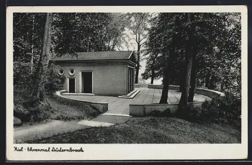 AK Kiel, Ehrenmal Düsternbrook