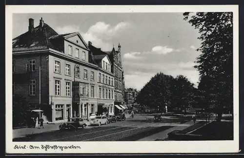 AK Kiel, Am Schlossgarten, Strassenpartie mit Hotel