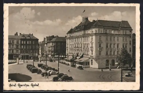 AK Kiel, Hansa-Hotel mit Vorplatz und Strassenbahn