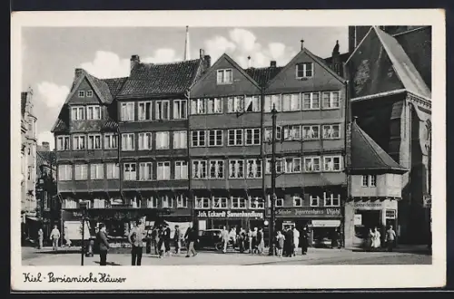 AK Kiel, Persianische Häuser mit Passanten