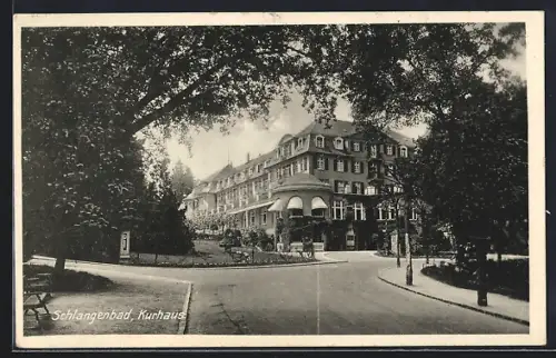 AK Schlangenbad, Kurhaus mit Strassenpartie