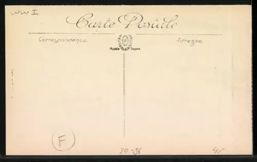 AK Compiègne, Convoi de spahis traversant le pont de bateaux, Guerre 1914-16, Soldaten mit Pferden