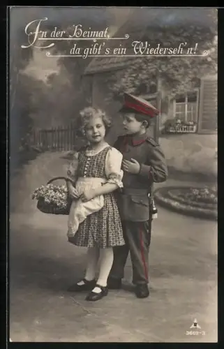 AK In der Heimat, da gibt`s ein Wiederseh`n!, Mädel und kleiner Soldat