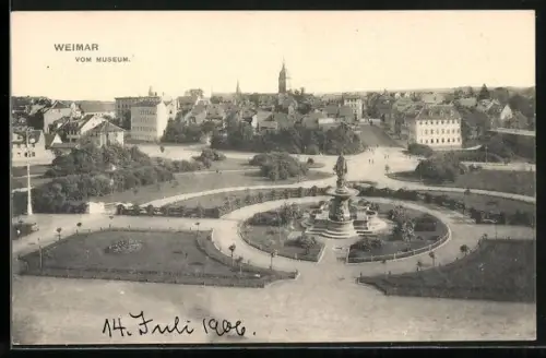 AK Weimar / Thüringen, Teilansicht mit Brunnen vom Museum aus
