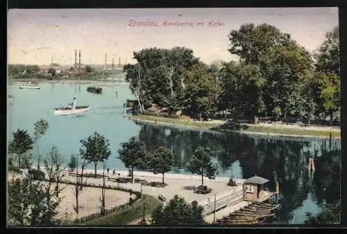 AK Berlin-Spandau, Havelpartie am Hafen