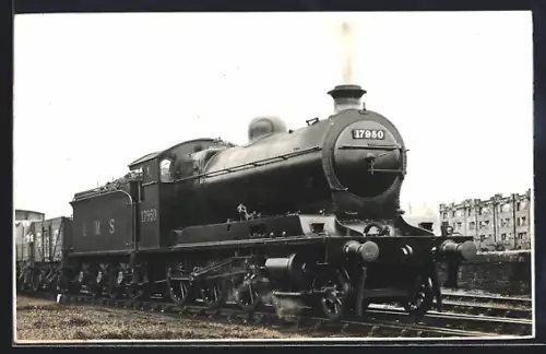 Foto-AK Englische Eisenbahn, Lokomotive No. 17950 der L. M. S.
