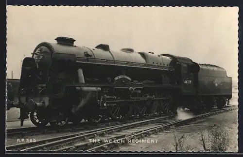 Foto-AK Englische Eisenbahn, Lokomotive No. 46139 The Welch Regiment der London Midland and Scottish Railway