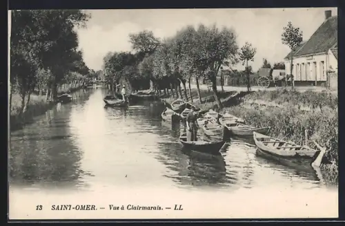 AK Saint-Omer, Vue à Clairmarais avec barques sur le canal et maison rurale