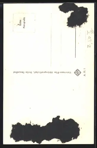 AK Schauspieler Albert Hehn in dramatischem Licht mit Autograph