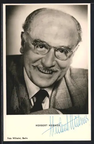 AK Schauspieler Herbert Hübner im Anzug mit Autograph