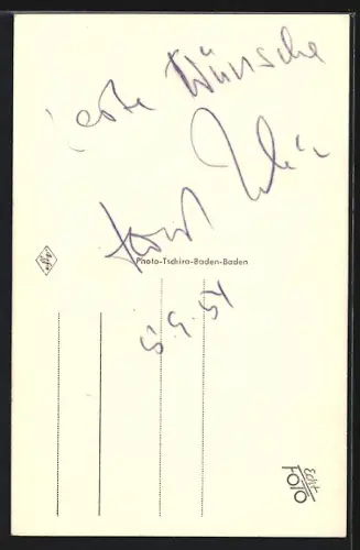 AK Schauspieler Horst Uhse den Kopf in die Hand gestützt, mit Autograph