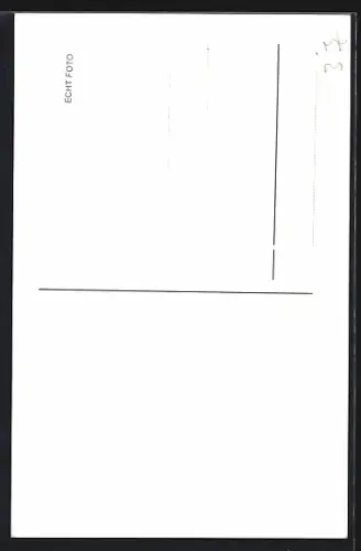AK Schauspieler Walter Gross mit zwei Telefonen, mit Autograph