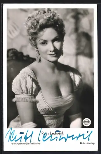 AK Ruth Leuwerik in Königin Luise, Autograph