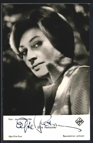 AK Elfie Pertramer, Portrait, Autograph