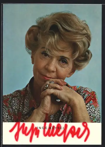 AK Inge Meysel mit gefalteten Händen, Autograph