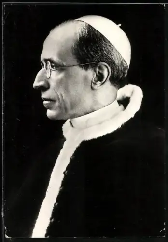AK Papst Pius XII. mit weisser Kappe