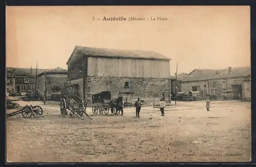 AK Auzéville /Meuse, La Place