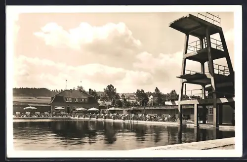 AK Markneukirchen i. Sa., Rudolf Thiele-Bad mit Sprungturm