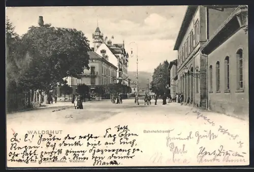 AK Waldshut, Passanten in der Bahnhofstrasse