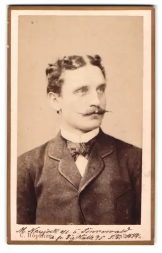Fotografie C. Höpfner, Halle, Poststrasse 13, M. Naujock mit Schnurrbart 1887