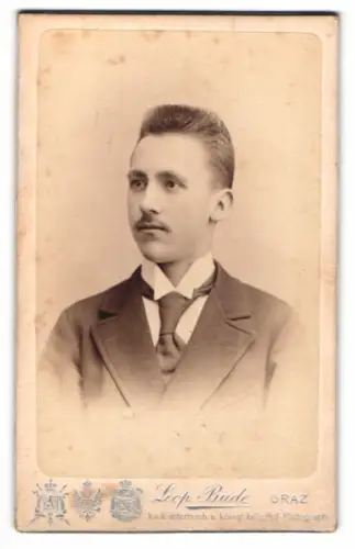 Fotografie Leopold Bude, Graz, Allee Gasse 6-8, Herr Schwinger im Porträt