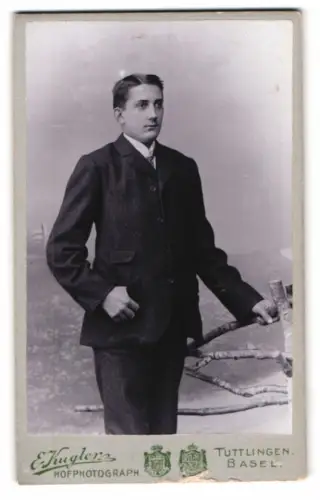 Fotografie Eugen Kugler, Tuttlingen, Neuhauserstrasse 25, Gustav Forsler im Anzug