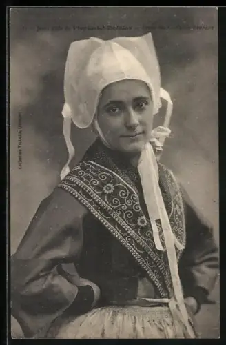 AK Plougastel-Daoulas, Etude des Cooiffes de Bretagne, Jeune Fille, Frau in Tracht