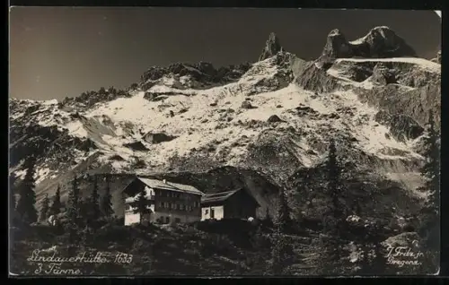 AK Lindauerhütte mit den drei Türmen
